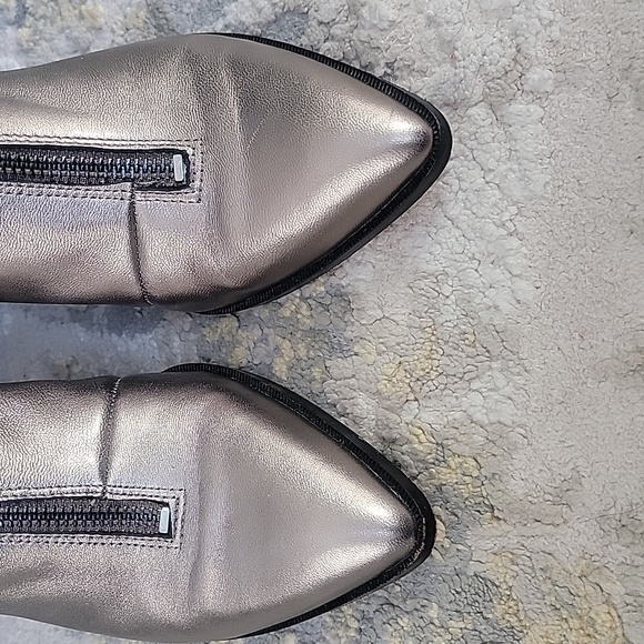 Sole Society Desiray Mettallic Zip Front Bootie - Picture 6 of 13